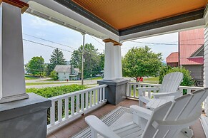 Charming Ticonderoga Home - Walk to Downtown!