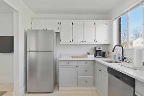 4206 Washington Blvd Condos