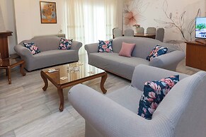 Classical 2 Bd Beauty Apt in Chalandri