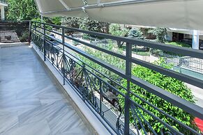 Classical 2 Bd Beauty Apt in Chalandri