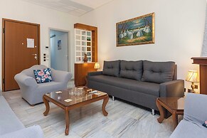 Classical 2 Bd Beauty Apt in Chalandri