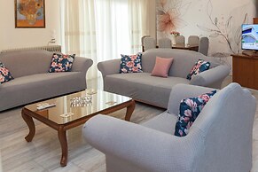 Classical 2 Bd Beauty Apt in Chalandri