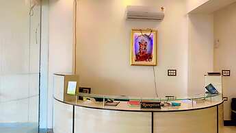 Hotel Giriraj Palace