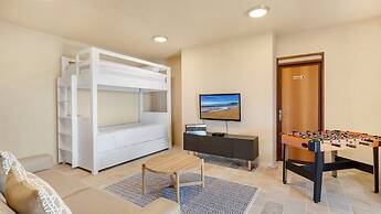 6 BR Villa On Crocus Bay With Pool Concierge