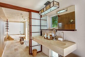 6 BR Villa On Crocus Bay With Pool Concierge