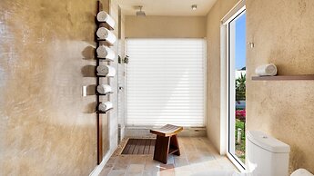 6 BR Villa On Crocus Bay With Pool Concierge