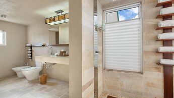 6 BR Villa On Crocus Bay With Pool Concierge