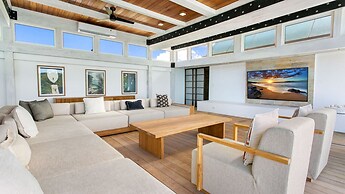 6 BR Villa On Crocus Bay With Pool Concierge