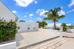 6 BR Villa With Concierge Amenities Pool