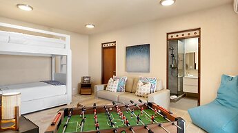 6 BR Villa With Concierge Amenities Pool