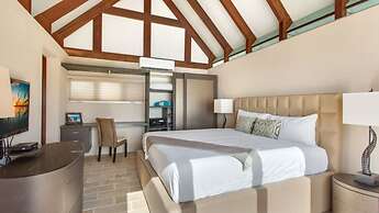 6 BR Villa With Concierge Amenities Pool
