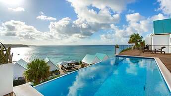 6 BR Villa With Concierge Amenities Pool