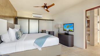 6 BR Villa With Concierge Amenities Pool
