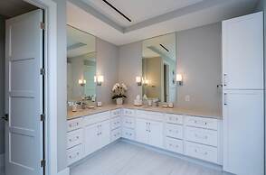 Modern Keys Penthouse W Private Beach Pool