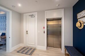 Modern Keys Penthouse W Private Beach Pool