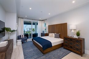 Modern Keys Penthouse W Private Beach Pool