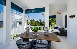 Modern Keys Penthouse W Private Beach Pool