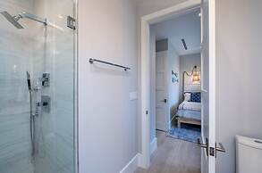 Modern Keys Penthouse W Private Beach Pool