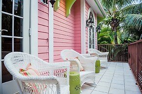 Waterfront Pink House With Private Dock Pool
