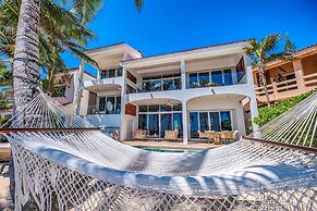 Beachfront W Private Staff in Gated Community