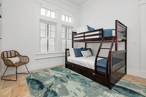 5 BR Luxury Villa On The Sand W Pool