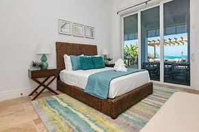 5 BR Luxury Villa On The Sand W Pool