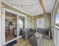 Sea The Good 2 Bedroom Condo by RedAwning