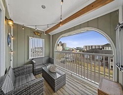 Sea The Good 2 Bedroom Condo by RedAwning