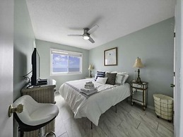 Beach Bliss 1 Bedroom Condo by RedAwning