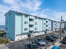 Beach Bliss 1 Bedroom Condo by RedAwning