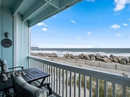 Beach Bliss 1 Bedroom Condo by RedAwning