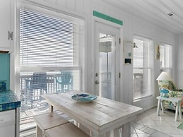 Margaritaville 2 Bedroom Home by RedAwning