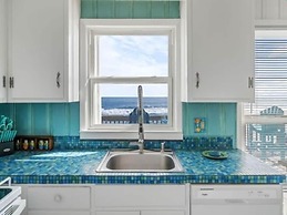 Margaritaville 2 Bedroom Home by RedAwning