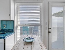 Margaritaville 2 Bedroom Home by RedAwning