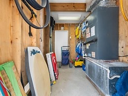 Just For The Shell Of It 5 Bedroom Home by RedAwning