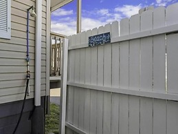 A Whelk On The Beach-lower 2 Bedroom Duplex by RedAwning