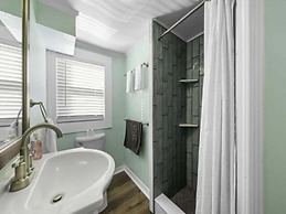 A Whelk On The Beach-lower 2 Bedroom Duplex by RedAwning