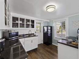 A Whelk On The Beach-lower 2 Bedroom Duplex by RedAwning