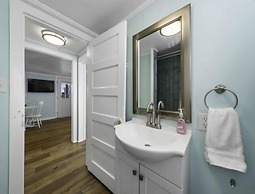 A Whelk On The Beach-lower 2 Bedroom Duplex by RedAwning