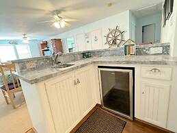 Sea Note 3 Bedroom Home by RedAwning