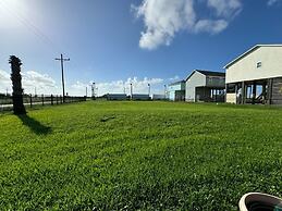 Sea Note 3 Bedroom Home by RedAwning