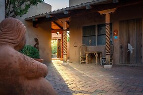 Adobe Village Studio Suite- Tumbleweed 1 Bedroom Condo by RedAwning