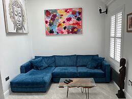 3 Bedrooms - 6 Guests - Fireplace - Near Beach