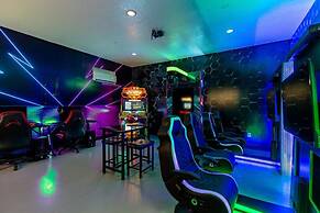 Castle Pines Court Retreat