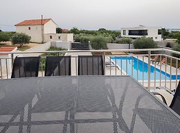 Holiday Home Milutin 1