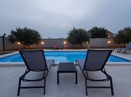 Holiday Home Milutin 1