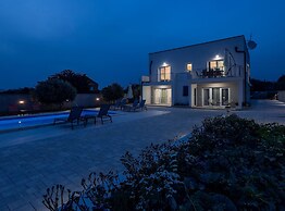 Holiday Home Milutin 1