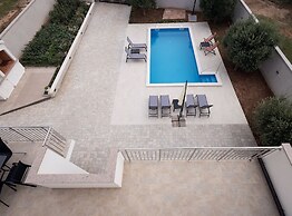 Holiday Home Milutin 1