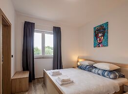 Holiday Home Milutin 1