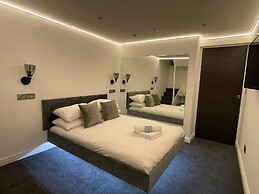 Edinburgh Retreat 2 Bedrooms & Steam Room